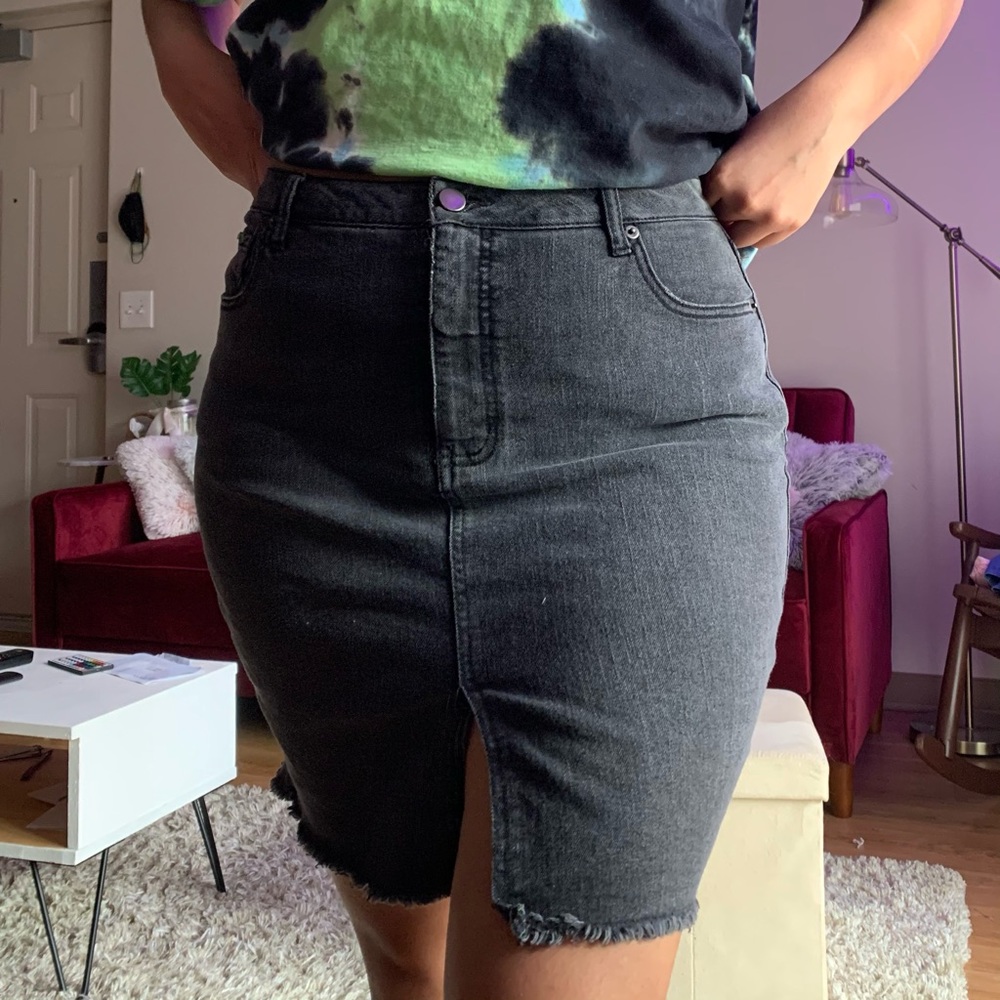 Faded Glory - Knee Length Denim Skirt (sz 12)